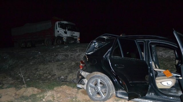 Konya'da Kamyon Cipe Çarptı: 3 Yaralı