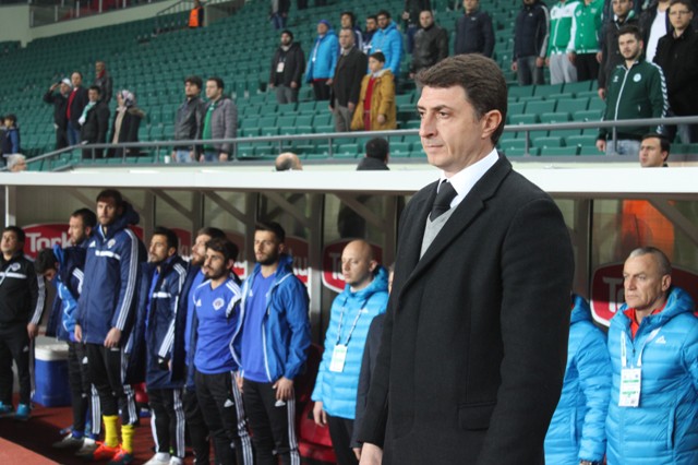 Şota Arveladze'ye tebrik yağıyor