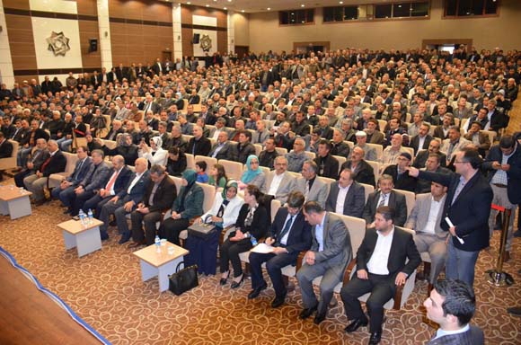 AK Partili mahalle başkanları toplandı