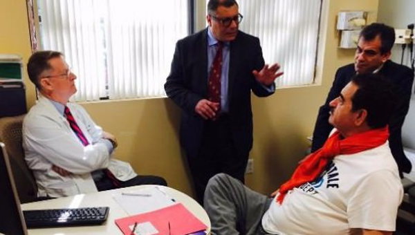 İbrahim Tatlıses gözlerini açtı