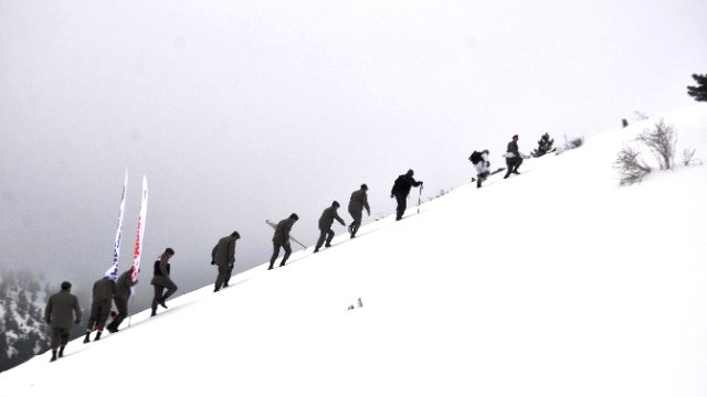 İki Bin Metrede Şehitleri Andılar