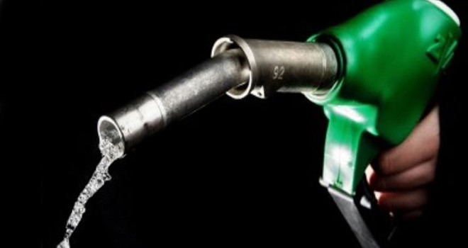 Akaryakıt fiyatlarında bir indirim daha