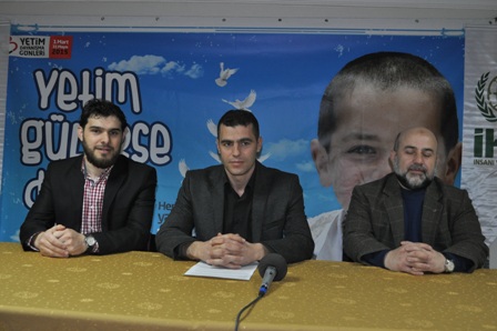 Yetim Gülerse Dünya Güler