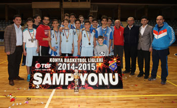 Küçük Erkekler Basketbolda Şampiyon Selçuklu