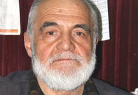 Yetim çocuklara kol kanat geriyorlar