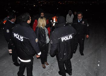 Tuvalete gidiyorum deyip 1saat dönmeyince…