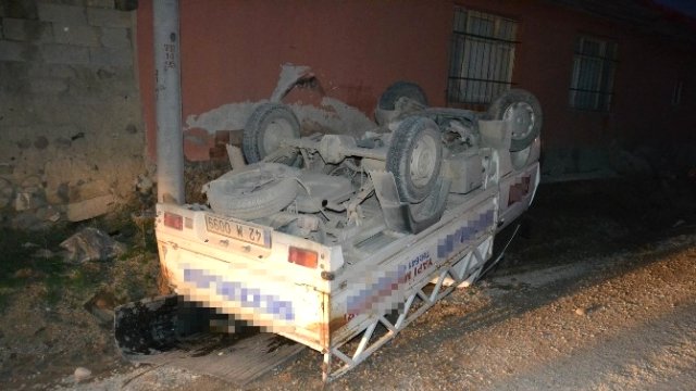Konya'da Pikap Evin Duvarına Çarptı: 1 Yaralı