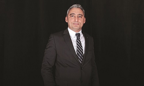 Dev adamlar galibiyete şartlandı
