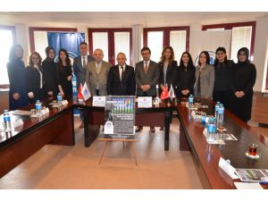 Cezaevinde kalan çocuklar için oyun odası