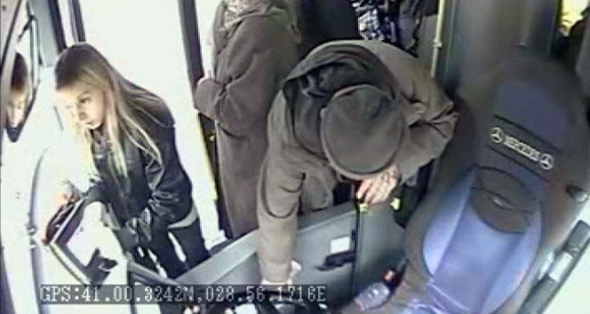 70’lik hırsız şoförün telefonunu çaldı TIKLA-İZLE