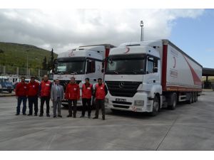 Türk Kızılayı'ndan Suriyelilere yardım