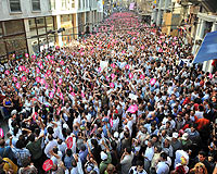 Darbeye karşı büyük yürüyüş