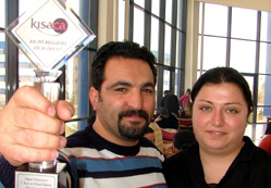 Filminin kahramanıyla evlendi