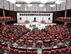 Flaş!!! Milletvekili seçilme yaşı 18'e iniyor