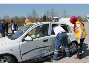 Sakarya'da trafik kazası: 4 yaralı
