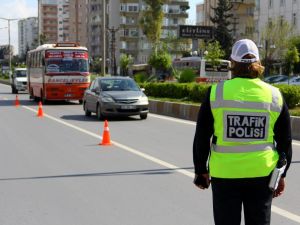 Mersin'de toplu taşıma araçlarında sivil polis denetimi