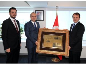 Akdoğan'dan AA İstanbul Bölge Müdürlüğü ve BİK'e ziyaret