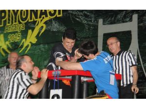 Bilek Güreşi: Türkiye Şampiyonası