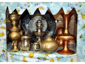 Ülkesinin kültürünü çadırında yaşatıyor