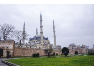 Selimiye Camisi'ne "çorapsız" girilemeyecek