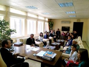 Kaymakam Sonel, şampiyon öğrencileri ödüllendirdi