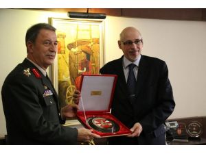 Kara Kuvvetleri Komutanı Orgeneral Akar Kazakistan'da