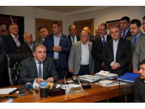 Milletvekili aday listeleri YSK'ya sunuldu