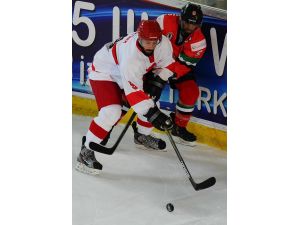 Dünya Erkekler Buz Hokeyi Şampiyonası 3. Klasman