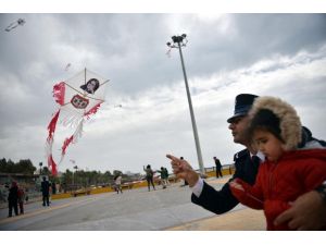 Özgecan, minik ellerden "gökyüzüne yükseldi"