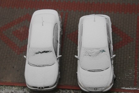 Beyşehir’de lapa lapa kar yağışı