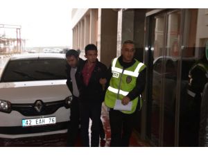 Konya Adliyesi'nde bıçaklı kavga