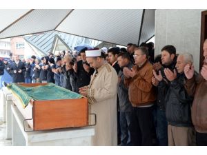 Lösemiden hayatını kaybeden İlim, Düzce'de defnedildi