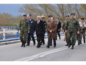 Erdoğan, Yunan Cumhurbaşkanı Pavlopulos ile telefonda görüştü