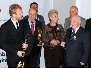 "O aptalca hareketi kınıyorum"