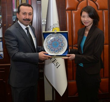 Selçuk’a ABD’den Ziyaret