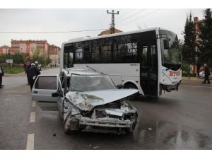 Edirne'de, trafik kazası güvenlik kamerasına yansıdı