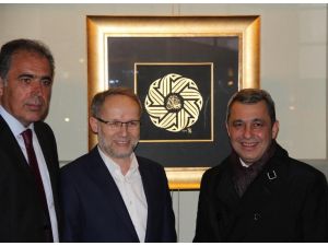 “Güllerin Efendisi” hat sergisi açıldı