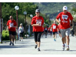İngilizler Kanser Hastaları İçin Koştu