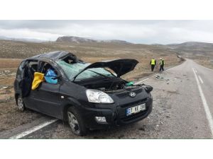 Sivas'ta Trafik Kazası: 3 Yaralı