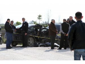 Adana'da Trafik Kazası: 1 Ölü, 2 Yaralı