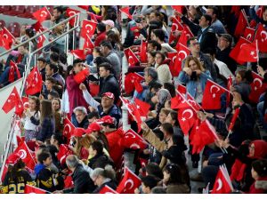 Dünya Erkekler Buz Hokeyi Şampiyonası 3. Klasman