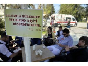 "Kitabını Al Gel" Projesi