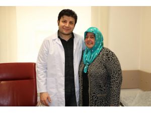 Organları Ters Tarafta Olan Hastanın Çalışmayan Böbreği Alındı