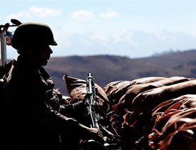 Askerler telefonu bu şartla kullanacak