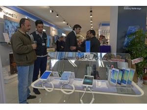 Samsung Electronics, Van'da Mağaza Açtı