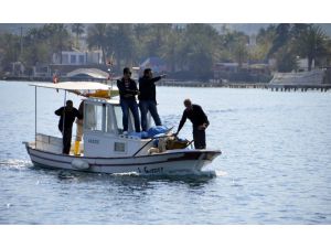 Denizden 8 Ton Atık Malzeme Çıktı