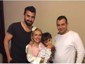 Bebeklerine Futbolcu Elyasa'nın Adını Verdiler