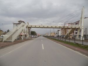 Bağdat Caddesi'ne Yaya Korkuluğu Yapıldı