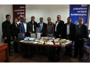 Eskişehir'de "Kütüphaneye Bir Kitap Da Sen Bağışla" Kampanyası