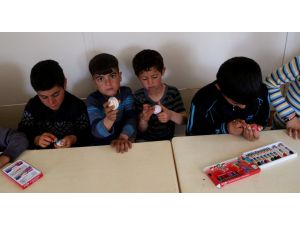 Ezidiler, Kırmızı Çarşamba Bayramını Buruk Kutladı